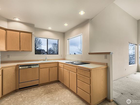 5th image of 10015 Marine View Drive