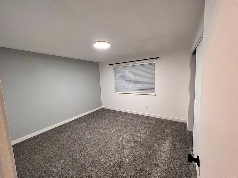 5826 Armour Loop SE — Photo 19