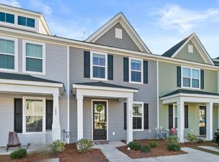 511 Green Fern Dr, Summerville, SC 29483