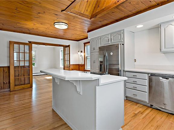 4th image of 1217 Hope St