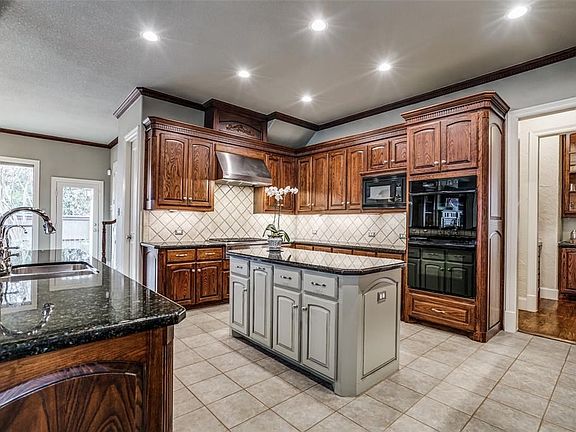 5th image of 1350 Province Ln