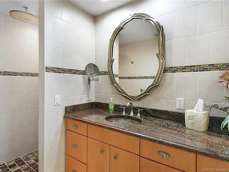 2375 NE Ocean Blvd #E402 — Photo 21