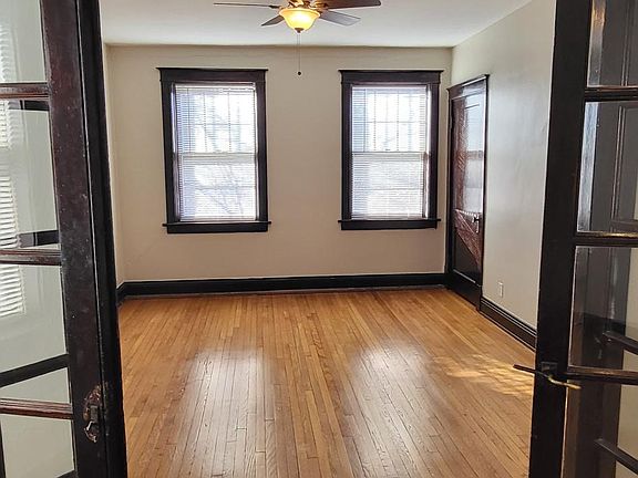 2nd image of 2122 Prather Ave Floor 2