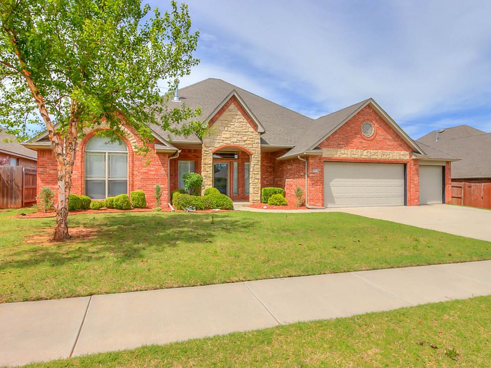 2917 SE 26th St-30