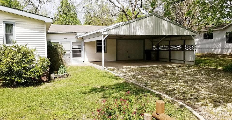 1st image of 233 Oak Trail Dr