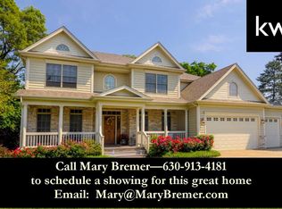 331 Wakeman Ave, Wheaton, IL 60187