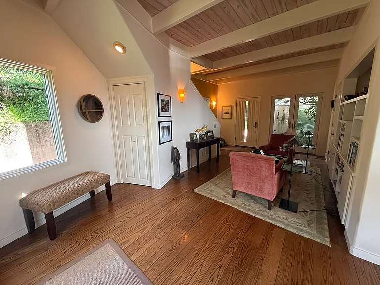 2 Lone Tree Ave — Photo 41