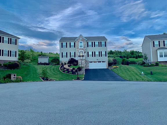 2nd image of 3026 Juniper Ct