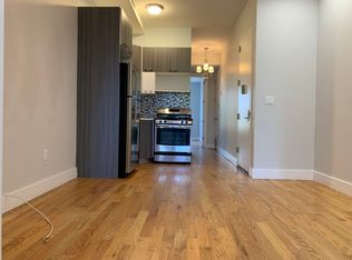 16 Locust St #3R, Brooklyn, NY 11206