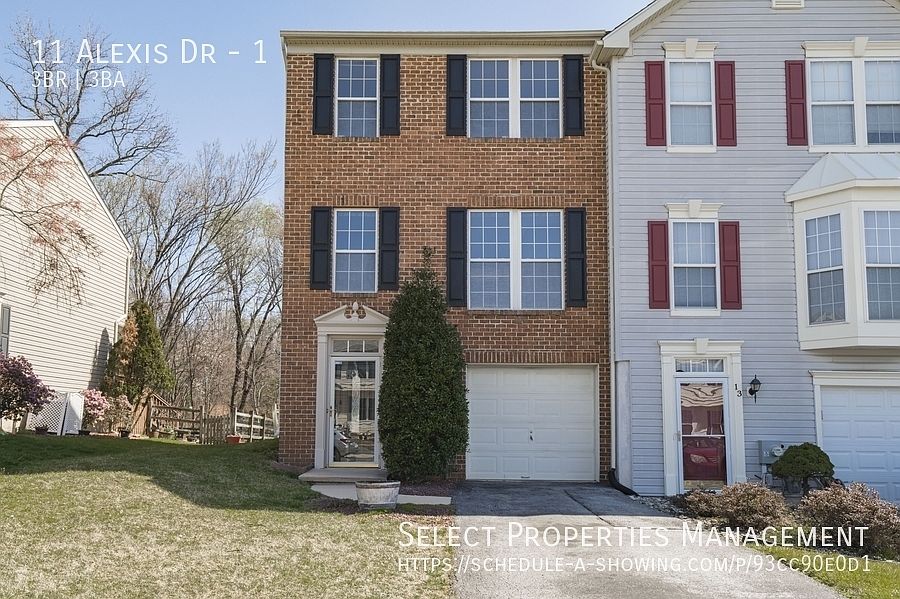1st image of 11 Alexis Dr #1