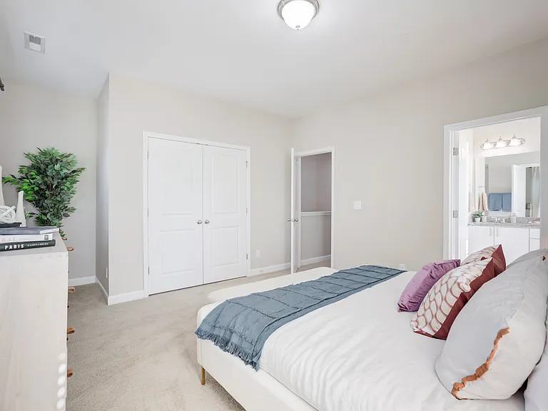 Charleston Row Townhomes — Photo 7