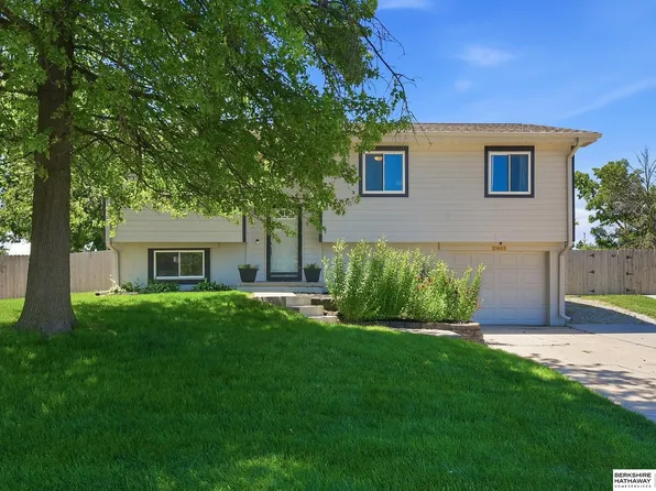 21405 Appaloosa Dr, Elkhorn, NE 68022