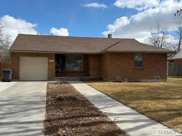 275 Linden Dr, Idaho Falls, ID 83401