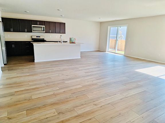 4th image of 2633 Leaning Oak Pl SE