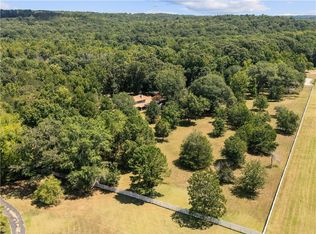 240 Deerfield Rd, Bogart, GA 30622