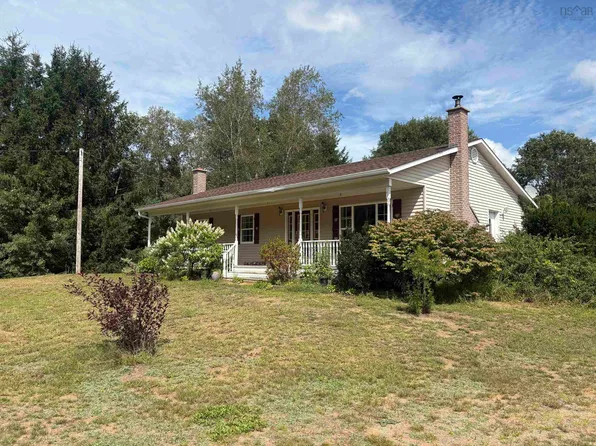 14536 Highway 1, Wilmot, NS B0P 1W0