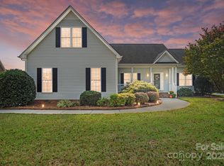 839 Meadow Dr, Oakboro, NC 28129