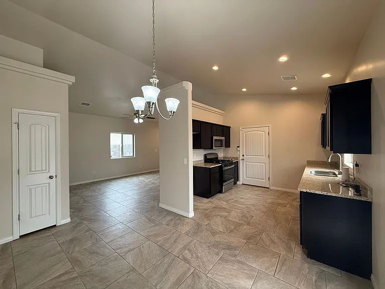 3298 E Coarra Dr — Photo 4