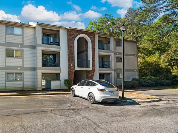 601 N Gay St APT E302, Auburn, AL 36830
