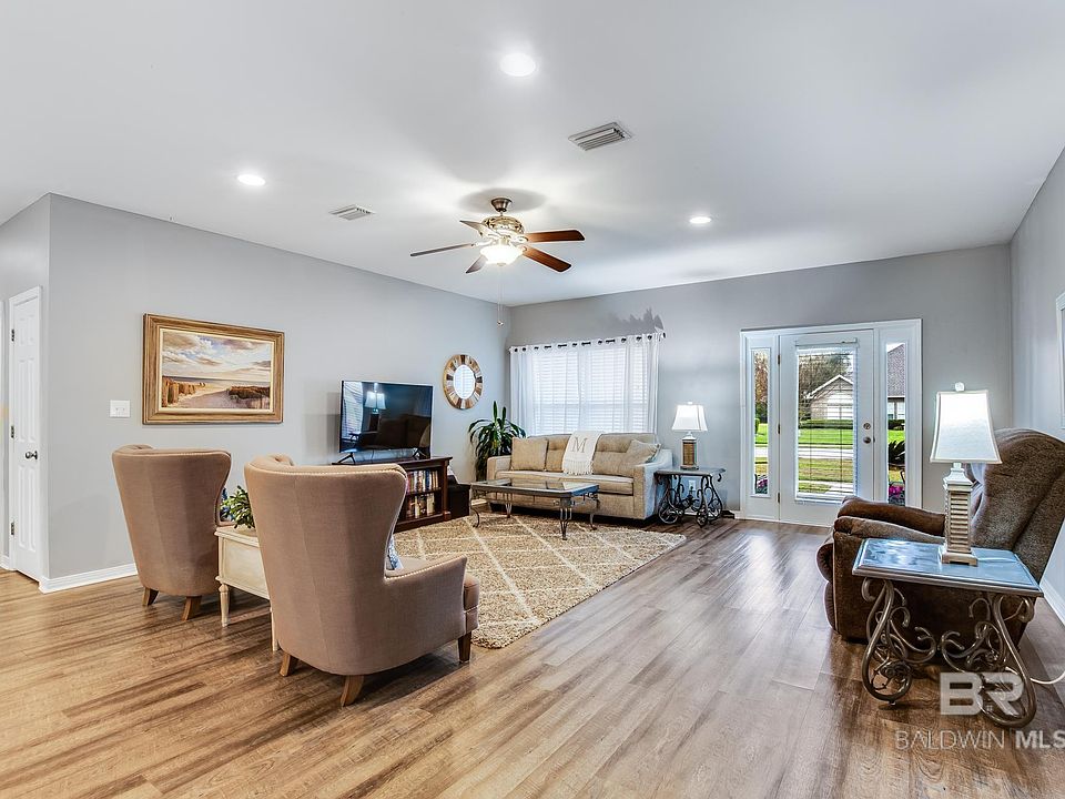 トップス AnzuMarron 3638 Van Buren St NE, Minneapolis, MN 55418 | Zillow