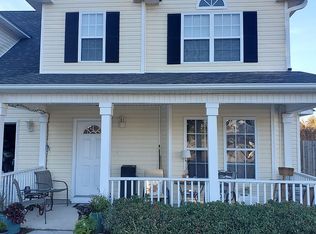 107 E Seabird Ct, Sneads Ferry, NC 28460
