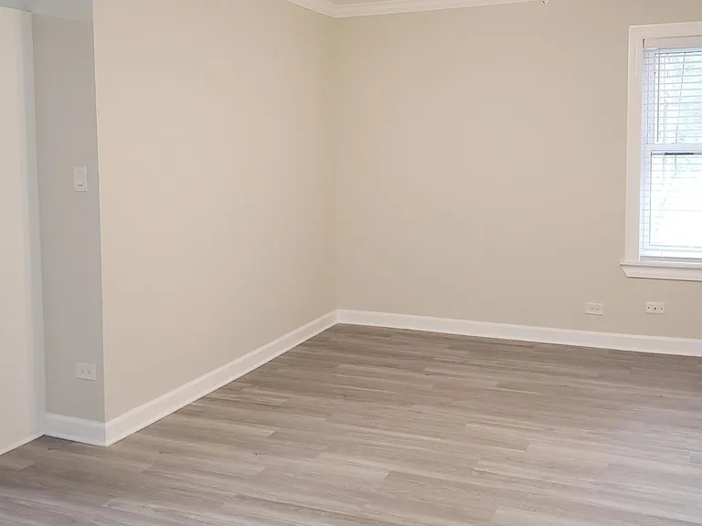 4222 N Clark St #1 — Photo 4