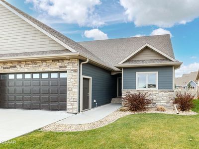 5517 S 14th St, Grand Forks, ND, 58201