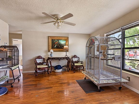 4th image of 2750 NE 9TH Terrace