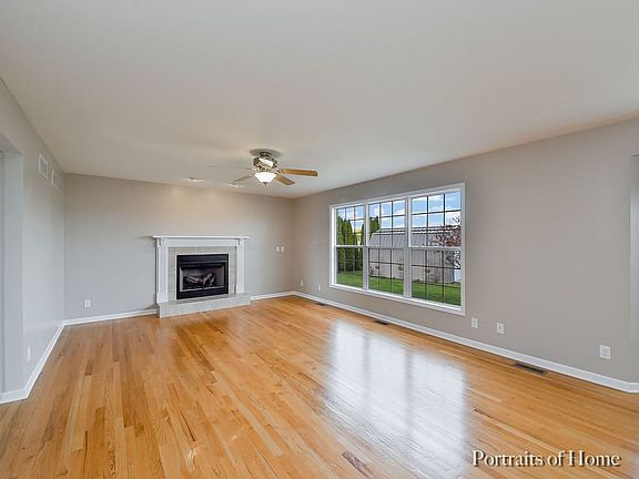 5th image of 1221 Omega Circle Dr