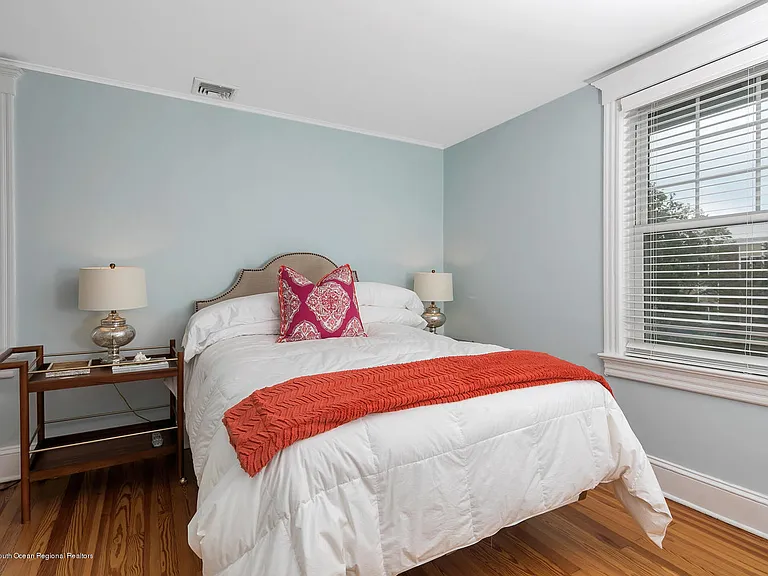 408 Tuttle Ave — Photo 26