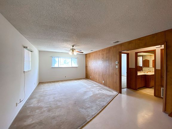 3rd image of 7723 Woodchase Dr #201