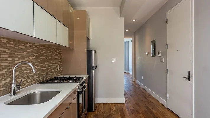 Rented by Nooklyn NYC LLC | media 28