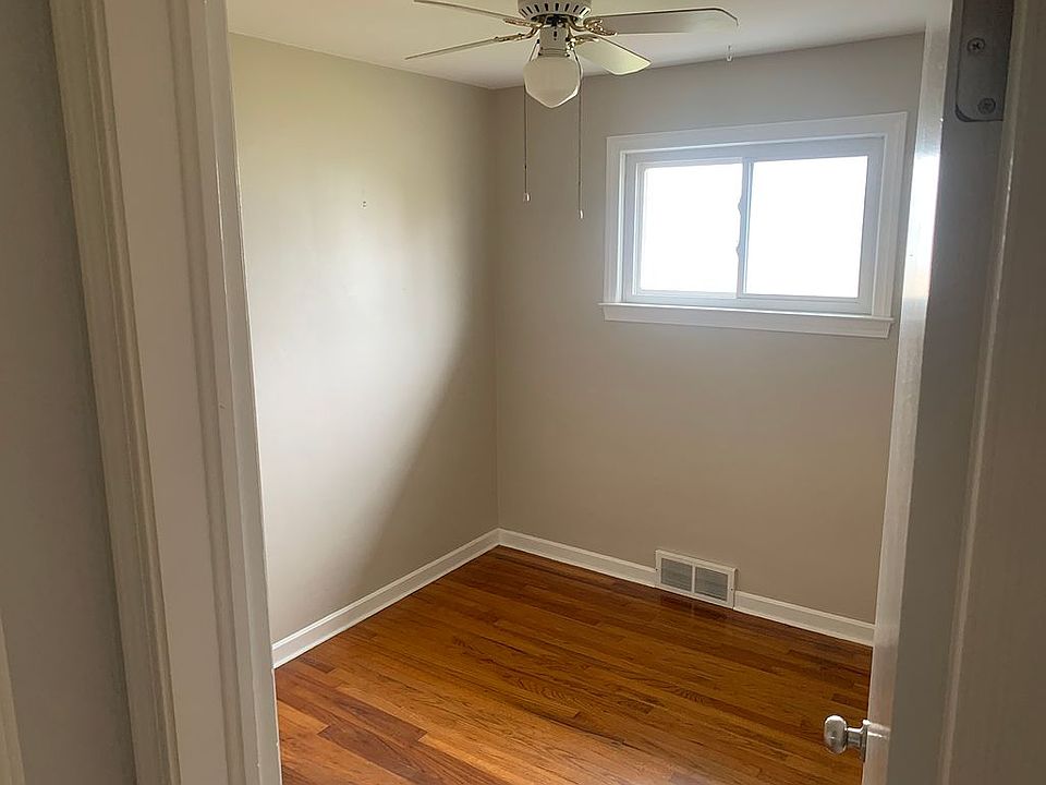 1st image of 870 Afton Ave