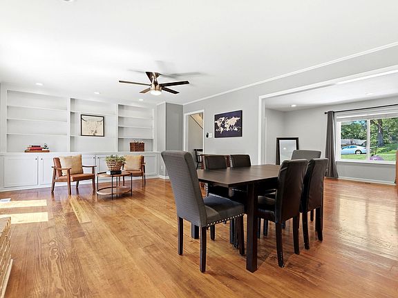 3rd image of 12815 Saint Charles Blvd