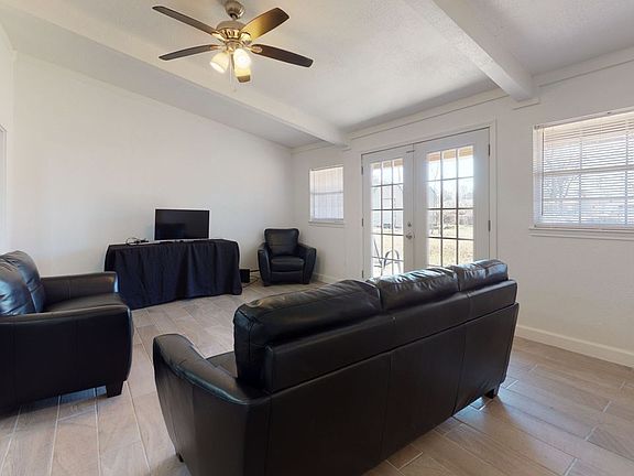 4th image of 3795 Bryan Dr