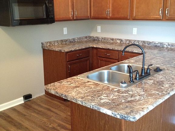 3rd image of 798 Martin St APT A