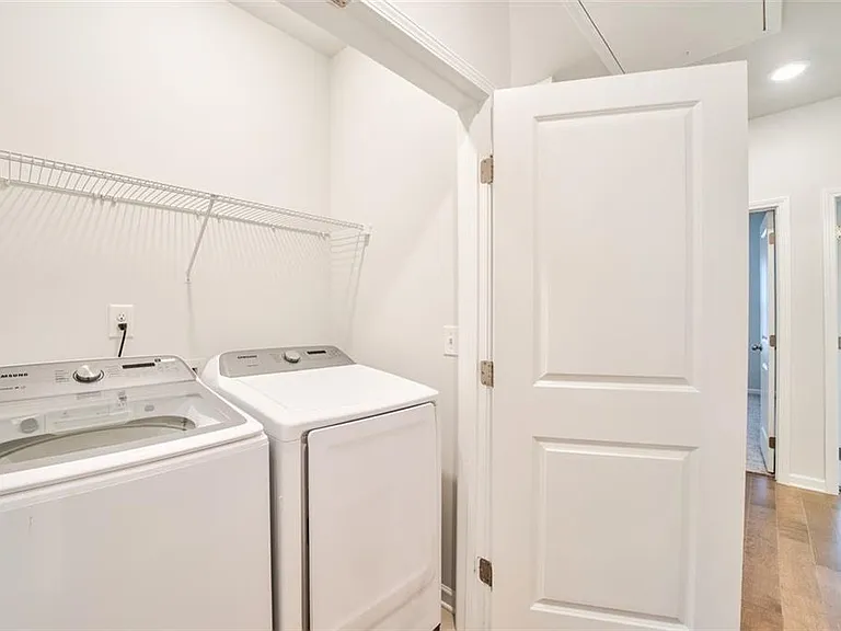 2510 Great Silver Fir Aly — Photo 19