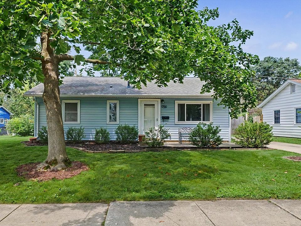 1st image of 706 E Michigan Ave