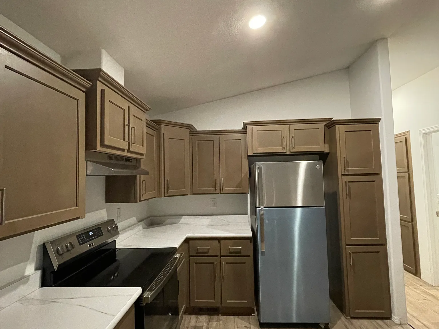2 bed, 930 sqft, $3,000 — Photo 4
