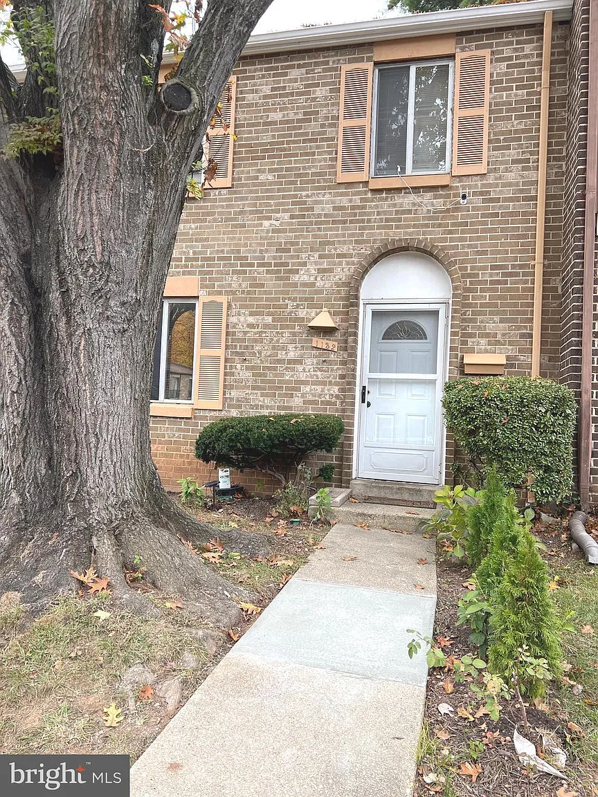 1132 W Side Dr #32-B photo 1