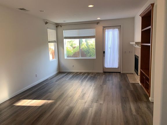 3rd image of 7405 Via Rivera
