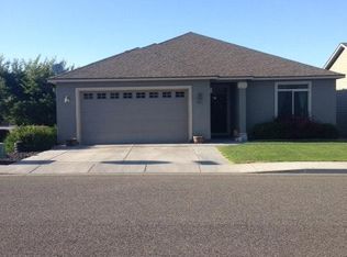 401 Lakerose Loop, Richland, WA 99352