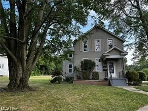 59 11th St, Alliance, OH 44601