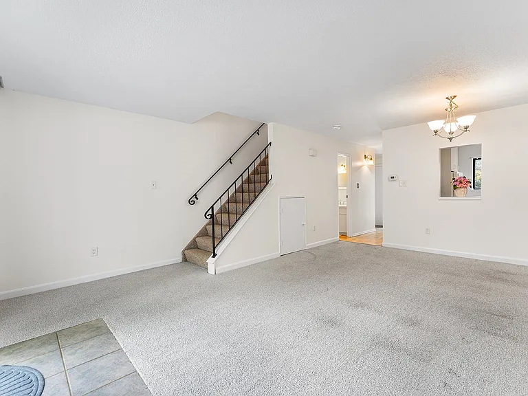 42 Village Brook Ln — Photo 3