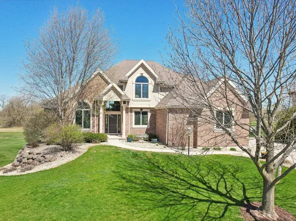 26 Kingswood Cir, Verona, WI 53593