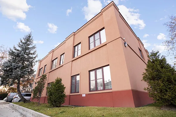 Rented by Douglas Elliman | media 10