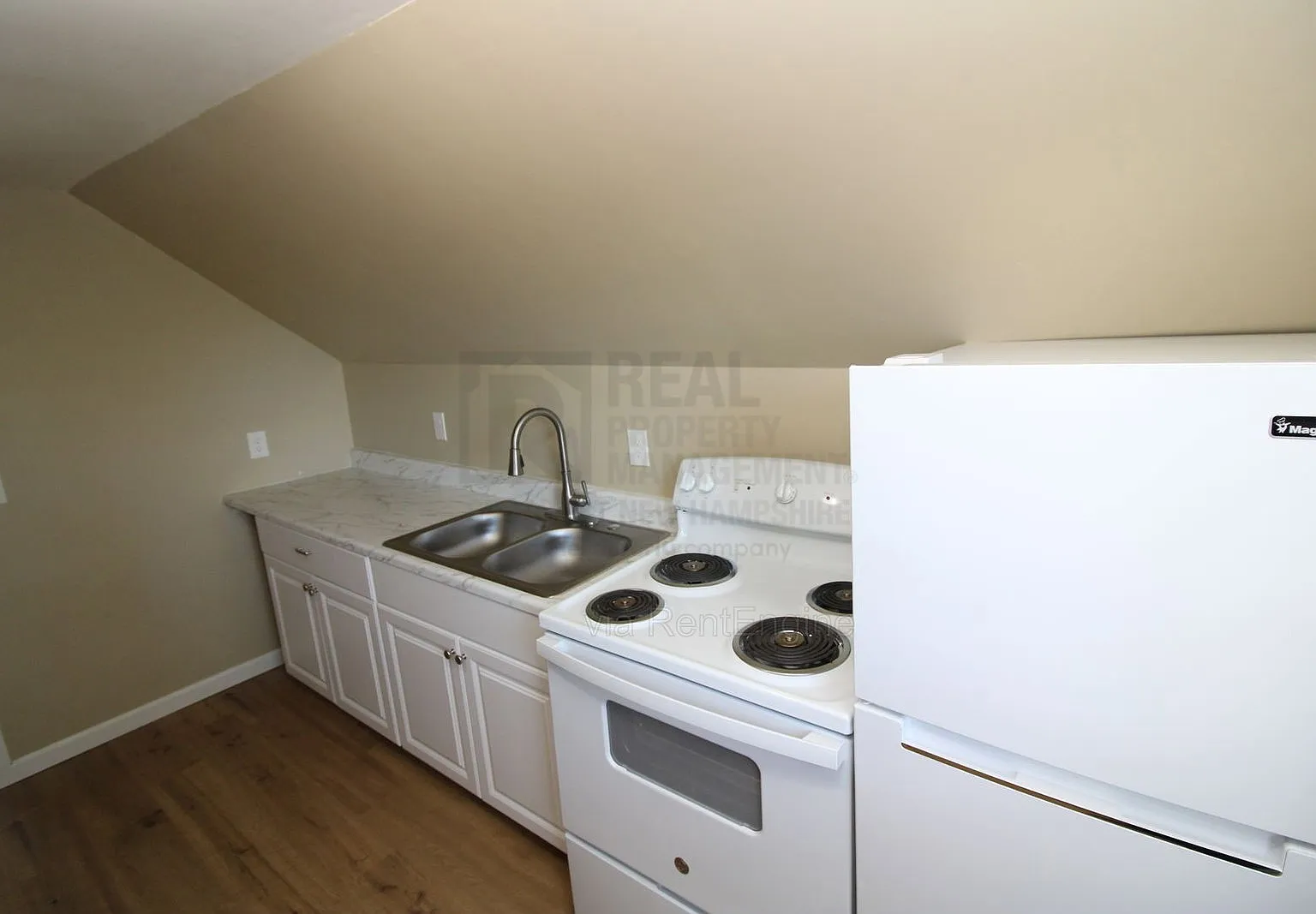 1 bed, 1.0 bath, $1,595 — Photo 2