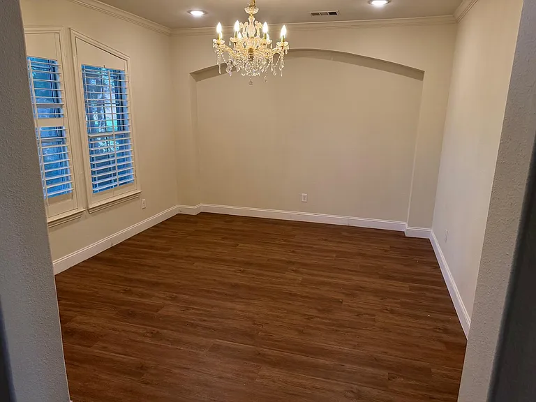 Hilltop Dr — Photo 2
