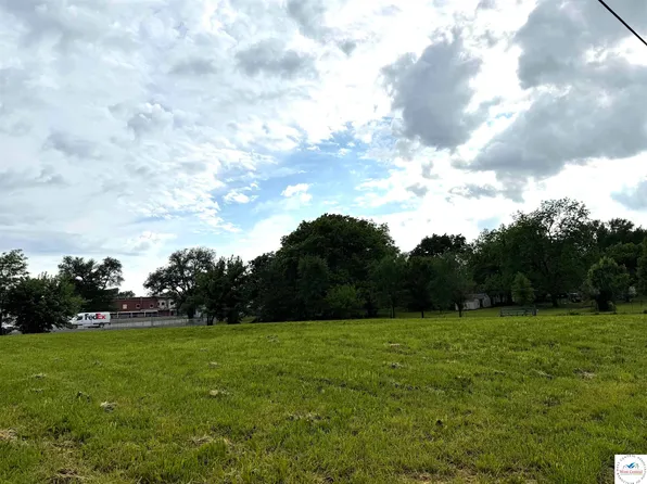 721 W Pettis St, Sedalia, MO 65301