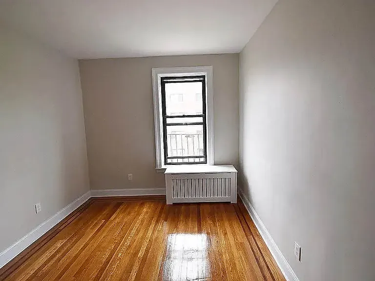 25-21 31st Ave #B54 — Photo 5